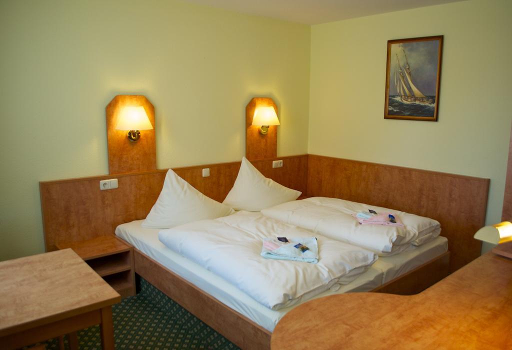 Gasthof&Pension Zum Himmel Rubenow Zimmer foto