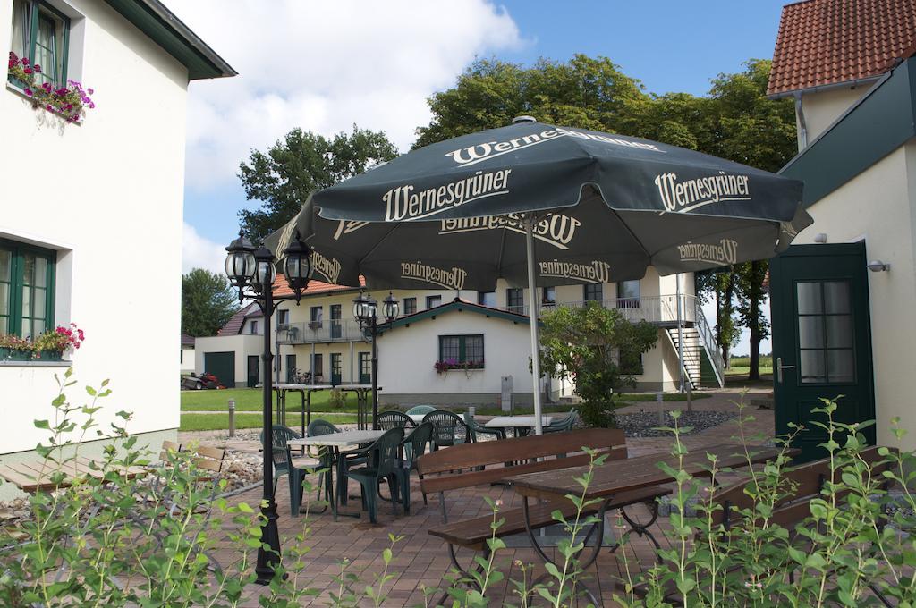 Gasthof&Pension Zum Himmel Rubenow Exterior foto