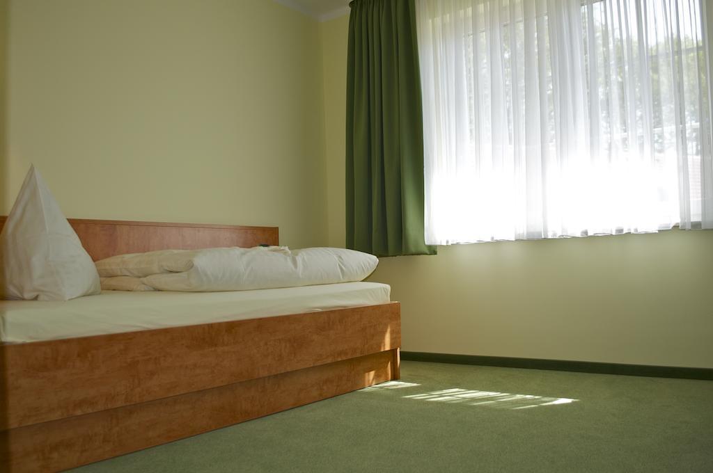 Gasthof&Pension Zum Himmel Rubenow Zimmer foto